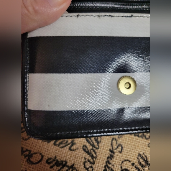 Betsey Johnson sequined pineapple crossbody - Picture 12 of 14